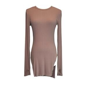 Minaa Monroe tan ribbed long sleeves side slits top Size Small
